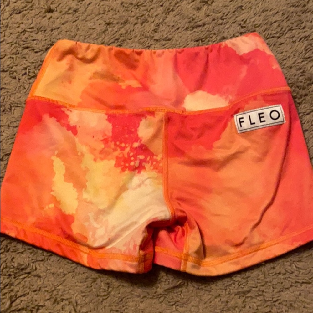 Fleo size small - Picture 2 of 6